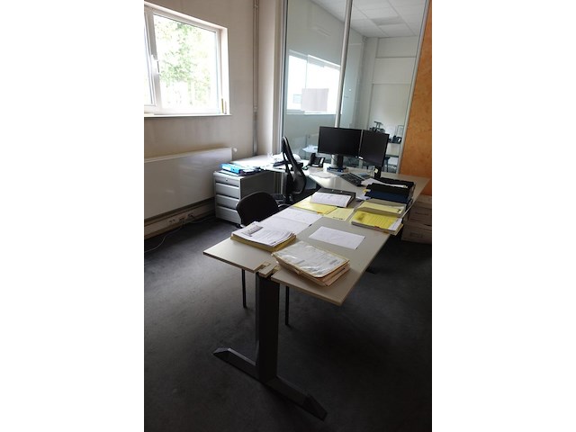 Inhoud bureau - afbeelding 1 van  6
