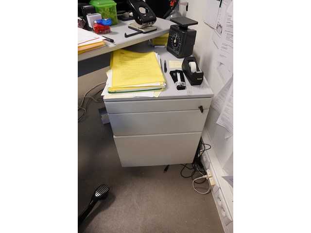 Inhoud bureau - afbeelding 4 van  12