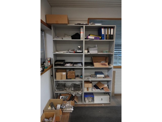 Inhoud bureau - afbeelding 3 van  12