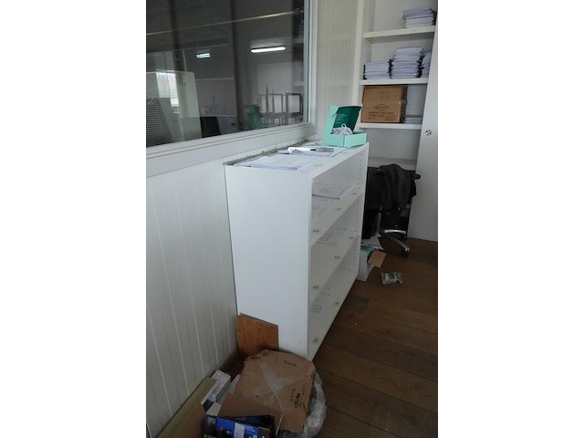 Inhoud bureau - afbeelding 10 van  12