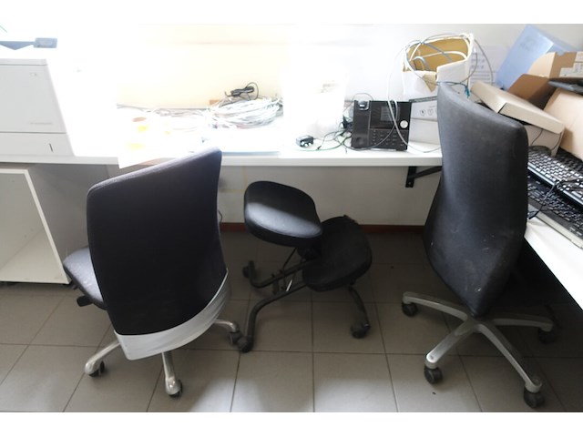 Inhoud bureau - afbeelding 21 van  25