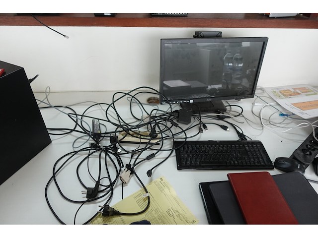 Inhoud bureau - afbeelding 25 van  25