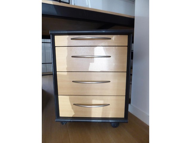 Inhoud bureau - afbeelding 4 van  4