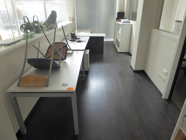 Inhoud bureau - afbeelding 1 van  6