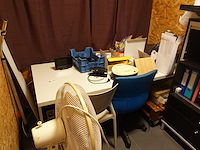 Inhoud bureau - afbeelding 1 van  8