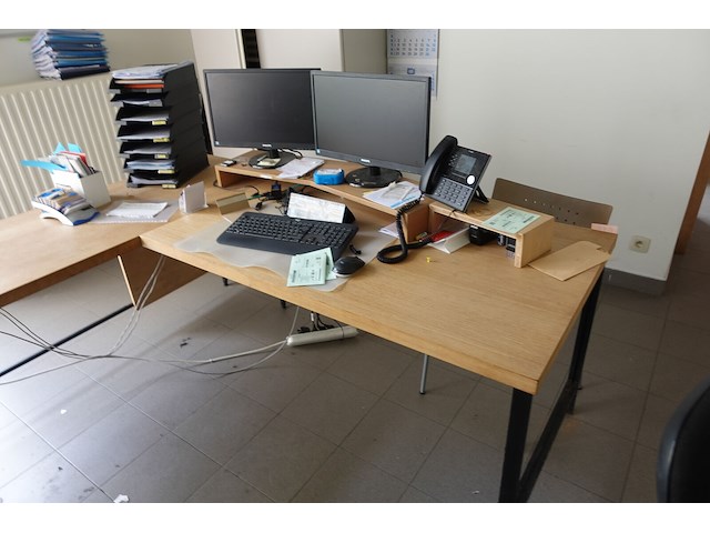 Inhoud bureau - afbeelding 4 van  6