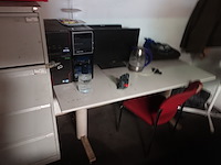 Inhoud bureau - afbeelding 1 van  14