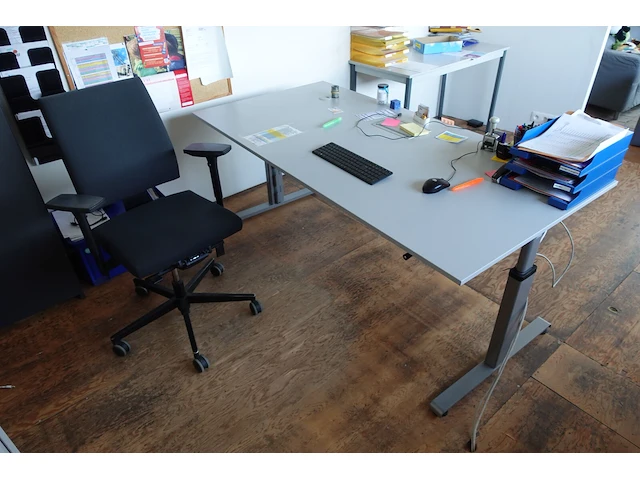 Inhoud bureau - afbeelding 2 van  10