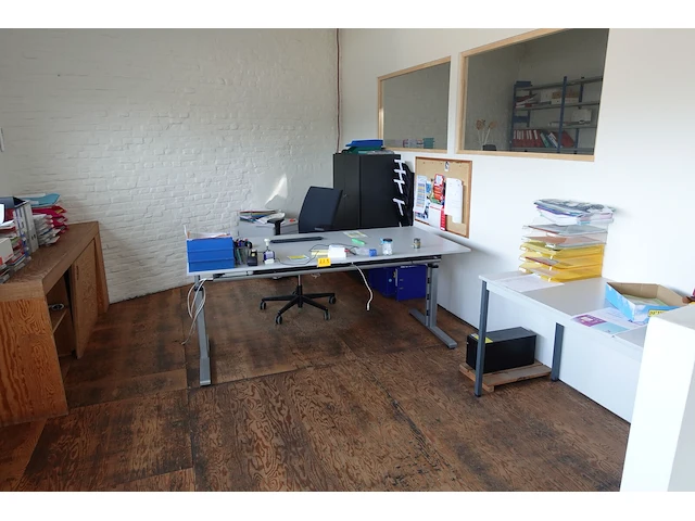 Inhoud bureau - afbeelding 1 van  10