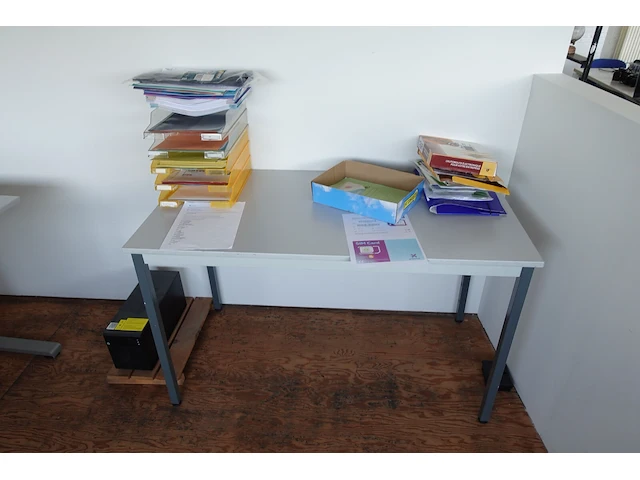 Inhoud bureau - afbeelding 3 van  10