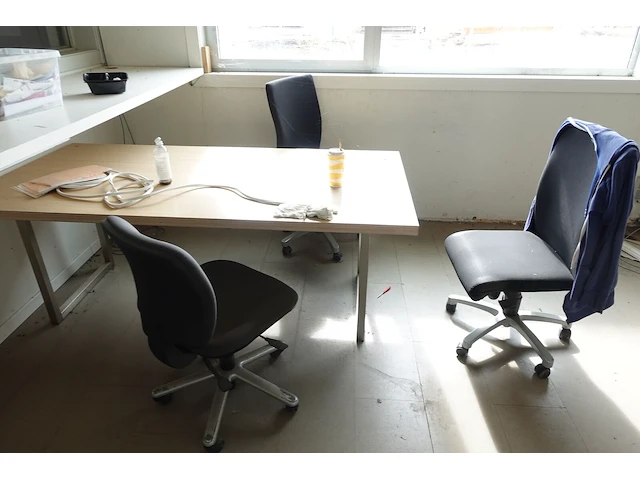 Inhoud bureau - afbeelding 2 van  7