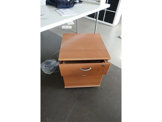 Inhoud bureau - afbeelding 7 van  7