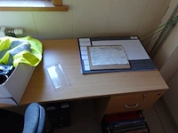Inhoud bureau - afbeelding 9 van  10