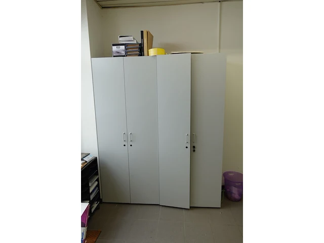 Inhoud bureau - afbeelding 3 van  10