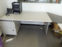 Inhoud bureau - afbeelding 4 van  10