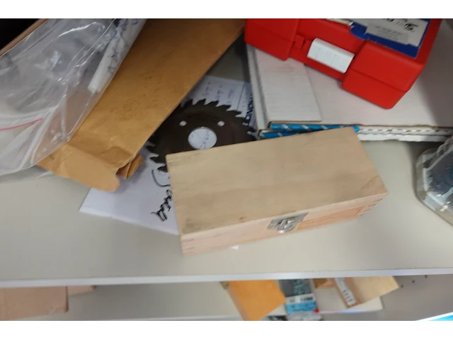 Inhoud bureau - afbeelding 8 van  10
