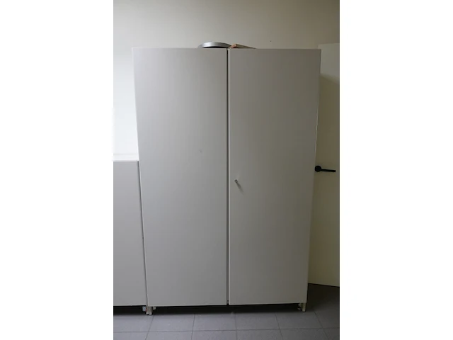Inhoud bureau - afbeelding 8 van  10