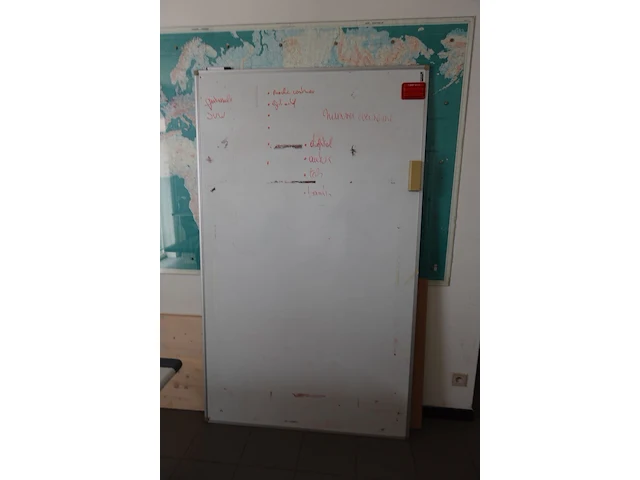 Inhoud bureau - afbeelding 2 van  8
