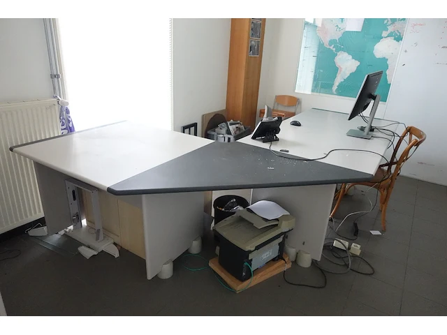 Inhoud bureau - afbeelding 5 van  8