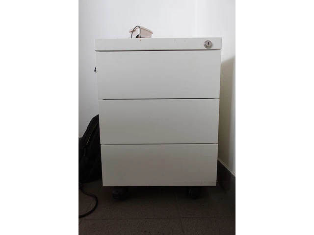 Inhoud bureau - afbeelding 3 van  6