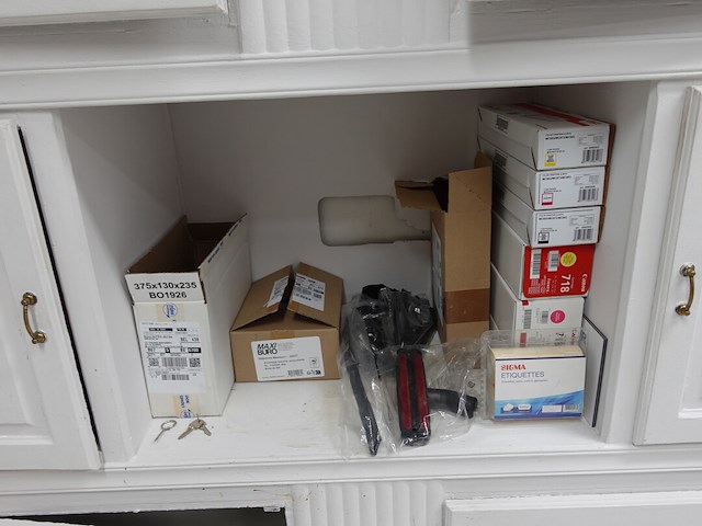 Inhoud bureauruimte - afbeelding 6 van  7