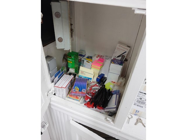 Inhoud bureauruimte - afbeelding 7 van  7