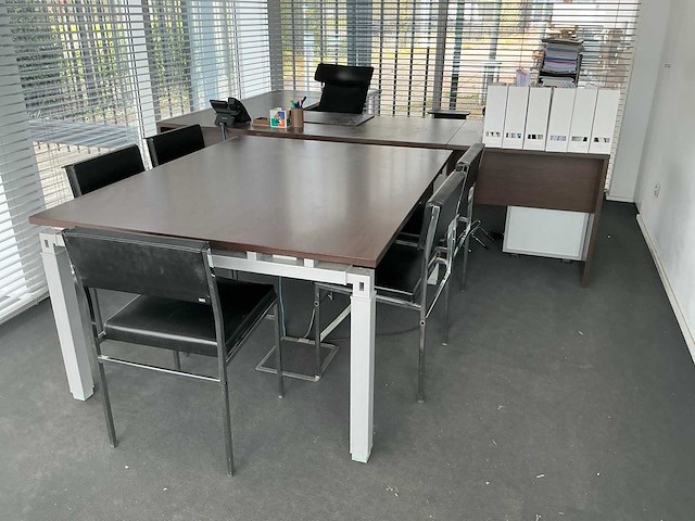 Inhoud bureauruimte - afbeelding 1 van  9