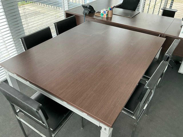 Inhoud bureauruimte - afbeelding 3 van  9