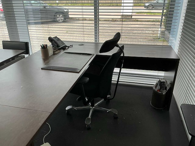 Inhoud bureauruimte - afbeelding 6 van  9