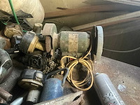 Inhoud container buiten - afbeelding 20 van  21