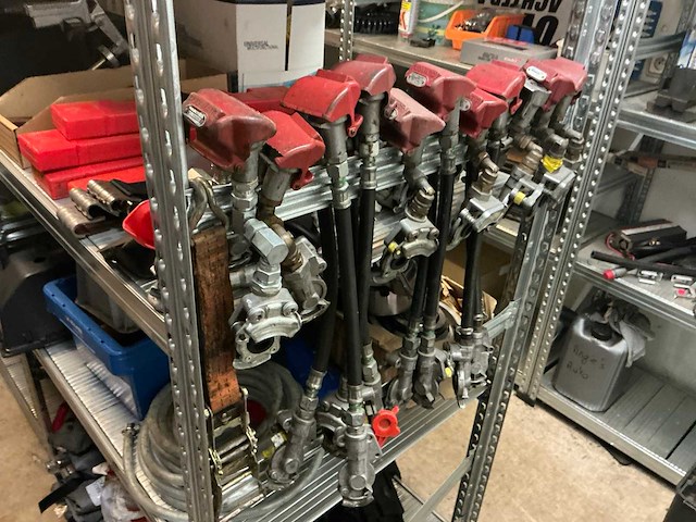 Inhoud container links - afbeelding 11 van  38