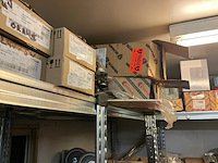 Inhoud container links - afbeelding 24 van  38