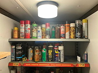 Inhoud container midden - afbeelding 2 van  9