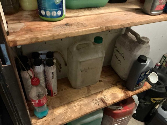 Inhoud container midden - afbeelding 6 van  9