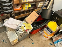 Inhoud container rechts - afbeelding 5 van  32