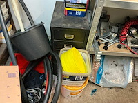 Inhoud container rechts - afbeelding 7 van  32