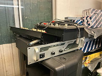 Inhoud container rechts - afbeelding 16 van  32