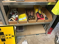 Inhoud container rechts - afbeelding 25 van  32