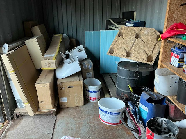 Inhoud container - afbeelding 1 van  38