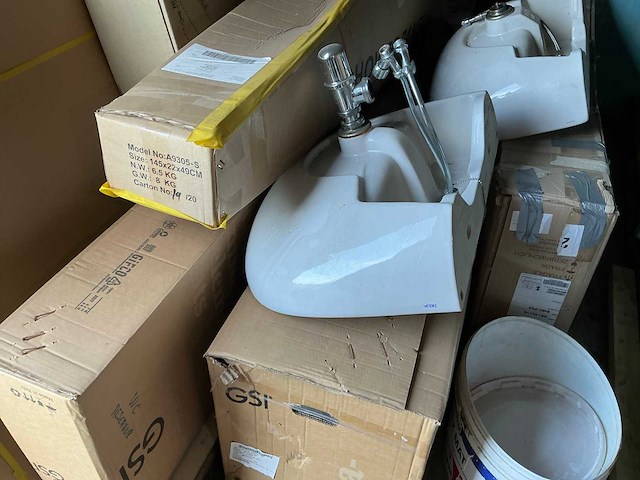 Inhoud container - afbeelding 23 van  38