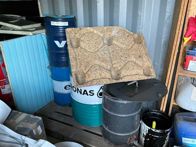 Inhoud container - afbeelding 36 van  38