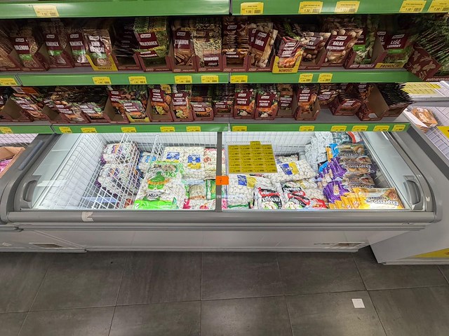 Inhoud diepvries: partij diepvriesproducten - afbeelding 1 van  13
