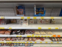 Inhoud diepvries: partij gekoelde zuivelproducten - afbeelding 3 van  11