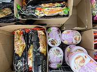 Inhoud diepvries: partij ijs en diepvriesdesserts - afbeelding 6 van  8