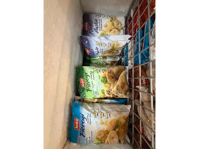 Inhoud diepvries: partij pierogi en diepvriesgerechten - afbeelding 8 van  9