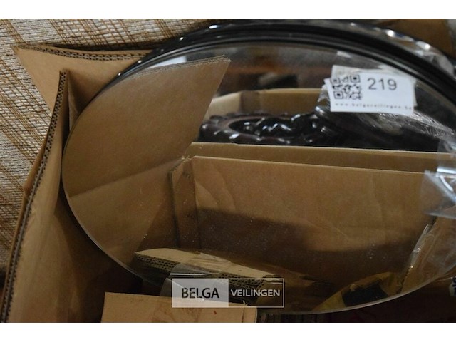 Inhoud doos div modellen spiegels - afbeelding 2 van  3