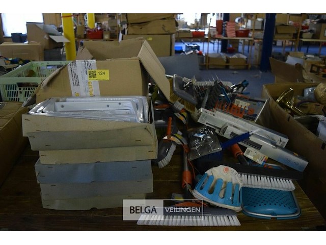 Inhoud doos div winkelhaken - afbeelding 1 van  6