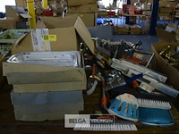 Inhoud doos div winkelhaken - afbeelding 1 van  6