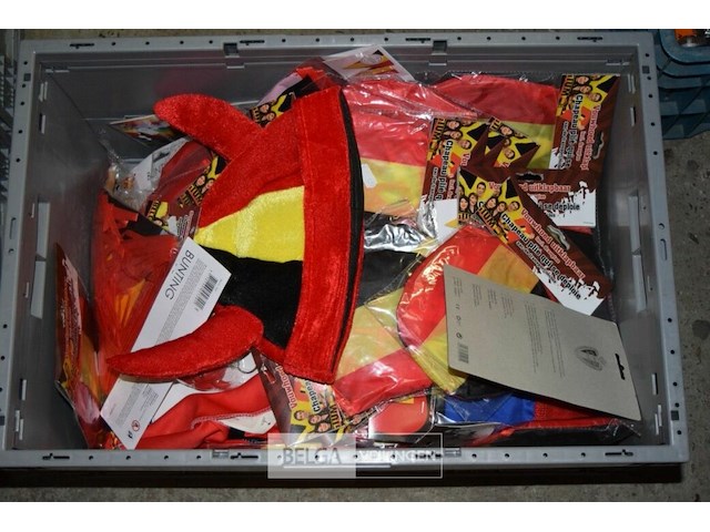 Inhoud doos partij div artikelen support voetbal belgië - afbeelding 1 van  3