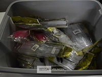 Inhoud doos partij div plastiek bestek - afbeelding 1 van  4